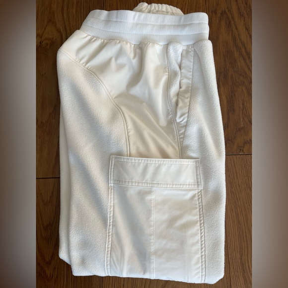 ALO Yoga Polar Fleece Winter Mix Pant - Picture 3 of 11